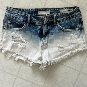 Bullhead Denim Co High Rise Short size 7 ombré distressed blue and white denim